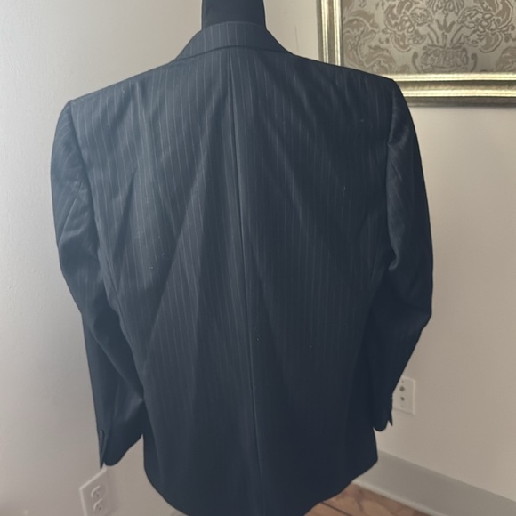 Daniel Cremieux Collection dark blue pin stripe two button front blazer Sz 42L - Picture 3 of 11